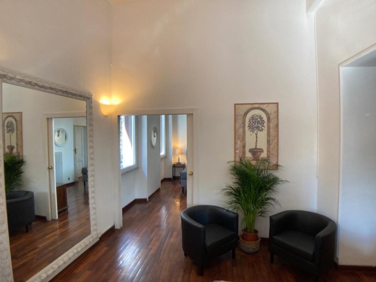 Maison Cloe Near The Spanish Steps Rome Exterior photo